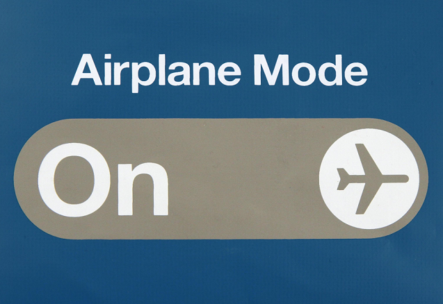 5 ventajas de poner tu móvil en «Modo Avión»